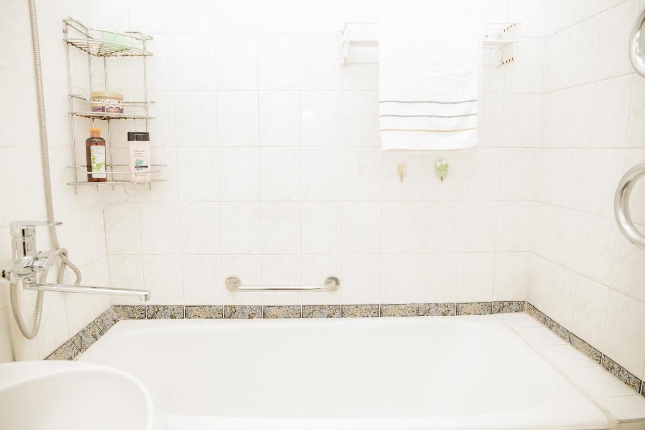 Reliablehouse Квартира В Самом Центре Города Apartment Almaty Ngoại thất bức ảnh